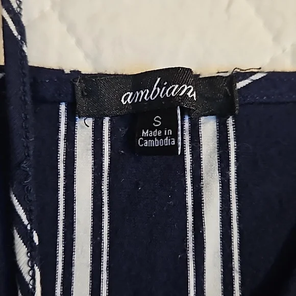 Ambiance size small cropped romper - Picture 3 of 6